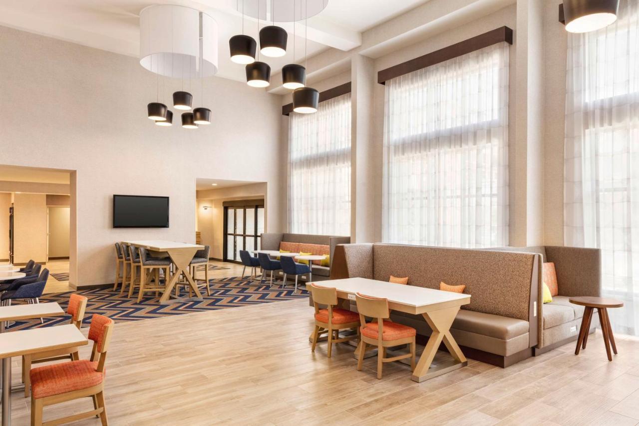 Hampton Inn & Suites Valparaiso Dış mekan fotoğraf